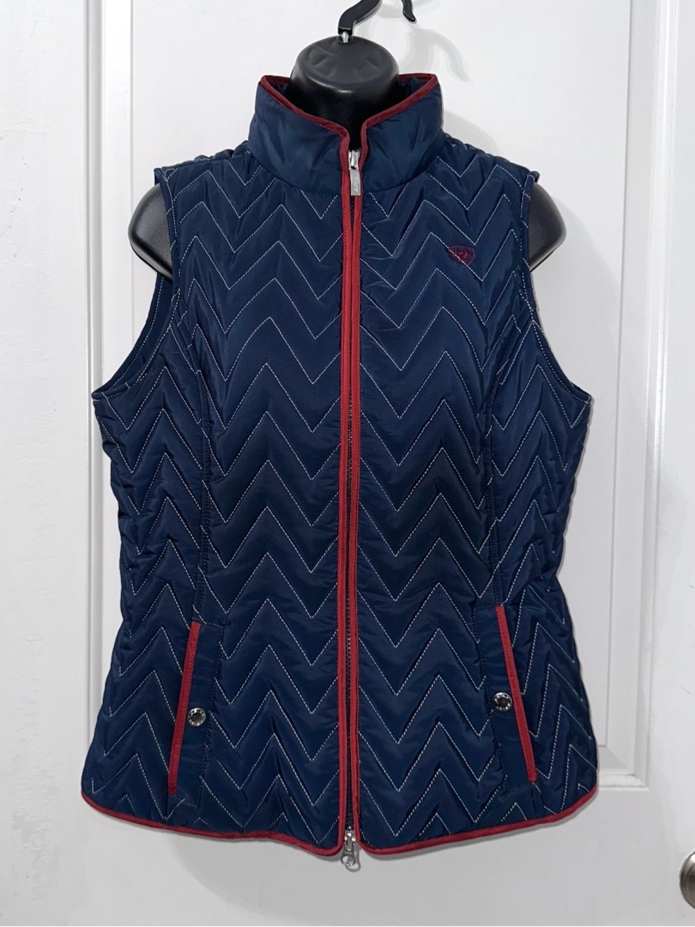 Ariat Ladies Dark Blue Ashley Insulated Vest, size Medium